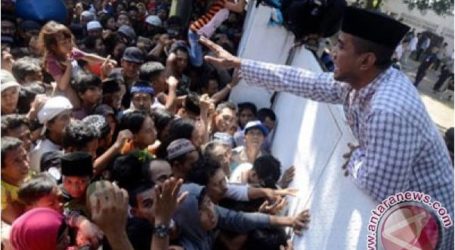 إندونيسيا: وفاة طفلة دهسا جراء التدافع في تجمع البيت المفتوح