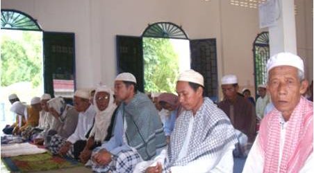 كمبوديا تعلن رغبتها في طلب الانضمام الى منظمة التعاون الاسلامي