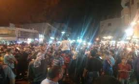 الاردنيون يحتفلول بأسر جندي إسرائيلي في غزة