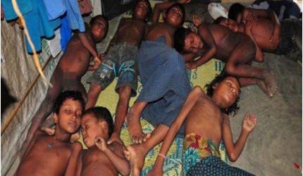 مسلمو ميانمار العالقون في مخيمات يعانون الجوع والأمراض