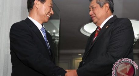 إندونيسيا : الرئيس سوسيلو بامبانج يودويونو يستقبل نائب رئيس المؤتمر الاستشاري الصيني.