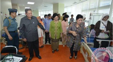 إندونيسيا:الرئيس يودويونو يفتتح مركز صحة للأم و الطفل