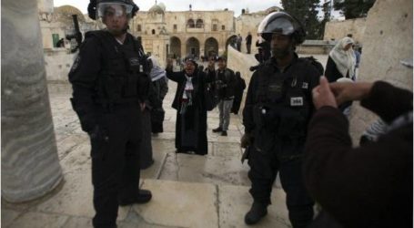الاحتلال يحاصر المسجد الأقصى ويحول القدس لثكنة عسكرية