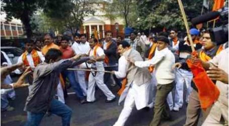 الهند: اعتقالات واسعة عقب مصادمات دامية بين المسلمين والهندوس