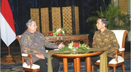 إندونيسيا: يودويونو يدعو “جوكو  جوكووي ” للقيام بجولة  في قصر الدولة في نهاية هذا الاسبوع