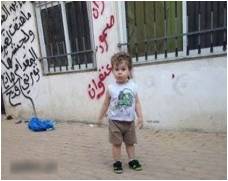 فلسطين:جاءت الشرطة “الإسرائيلية” لاعتقال حمزة فاكتشفت أن عمره عامان!