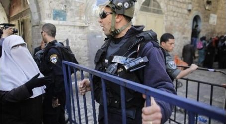 شرطة الاحتلال تمنع وزير القدس من دخول الأقصى