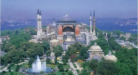 تركيا تسعى لتدشين مسجد بكل جامعة حكومية