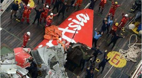 إندونيسيا: العثور على الصندوق الأسود لطائرة “إير آسيا”
