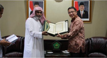 إندونيسيا: وزير الشؤون الدينية في إندونيسيا يناقش مع الملحق الديني السعودي مسابقة الأمير سلطان بن عبدالعزيز للقرآن الكريم