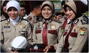 أندونيسيا: الشرطة الوطنية تسمح للضابطات بارتداء الحجاب