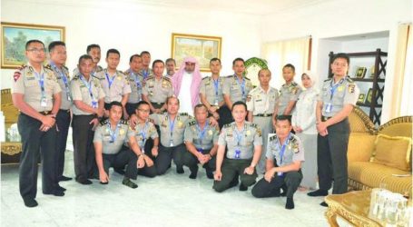 إندونيسيا: طلاب معهد اللغات في شرطة إندونيسيا يزورون الملحقية الدينية السعودية