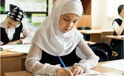 أوزبكستان: السلطات تأمر المسلمات بخلع الحجاب