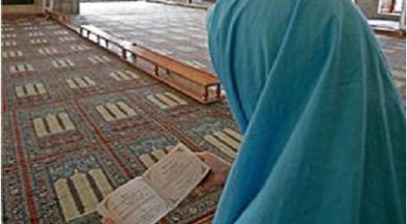 أمريكية تعتنق الإسلام بعد رؤية أطفالها يؤدون الصلاة