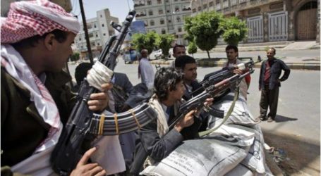 كيري يحمل الحوثيين مسؤولية الأزمة في اليمن