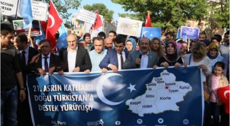 احتجاجات تعمّ المدن التركية تضامنًا مع مسلمي الأويغور