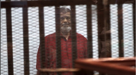 معارضون مصريون في الخارج: شكوك حول تعرض مرسي لحالة تسمم