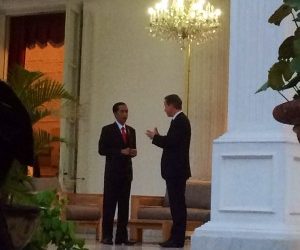 رئيس جوكووي يستقبل رئيس وزراء بريطاني في قصر الرئاسة