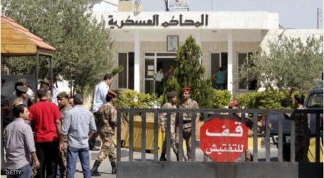 محاكم عسكرية مصرية تصدر أحكامًا بحق 65 معارضًا مدنيًا