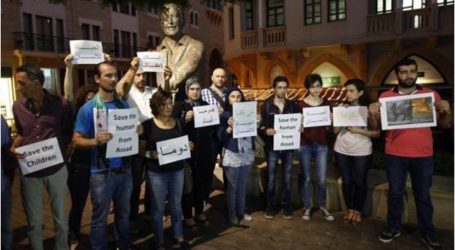 ناشطون سوريون ولبنانيون يعتصمون في بيروت احتجاجاً على “مجزرة دوما”
