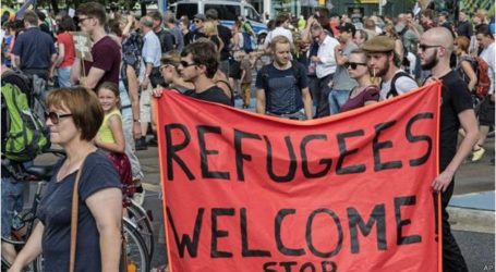 مظاهرات حاشدة بألمانيا تأييداً وترحيبًا باللاجئين