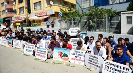 تركيا…مسيرة احتجاجية دعمًا لحقوق اللاجئين