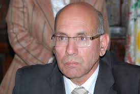إلقاء القبض على وزير الزراعة المصري بعد استقالته