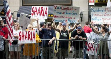 الولايات المتحدة: مظاهرة مسلحة مناهضة للإسلام والمسلمين