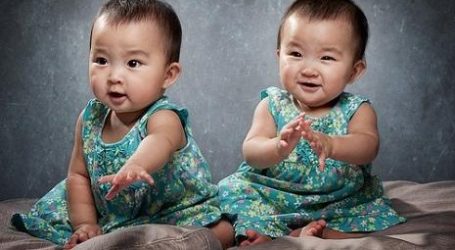 الصين تنهي سياسة الطفل الواحد وتسمح بطفلين لكل أسرة