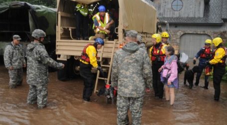 ارتفاع ضحايا الفيضانات الأمريكية إلى 26 شخصا