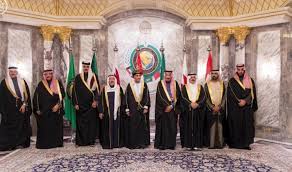 اختتام قمة الرياض بتأكيد الحل السياسي باليمن وسوريا