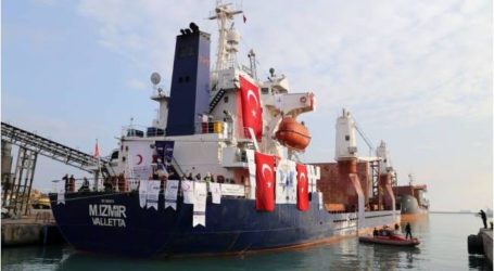 وصول سفينة مساعدات تركية إلى عدن جنوبي اليمن