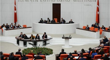 أكبر الأحزاب السياسية في البرلمان التركي تدين تفجير أنقرة الإرهابي