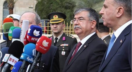 وزير الدفاع التركي يتهم روسيا باستخدام المأساة السورية كسلاح ضد بلاده وأوروبا