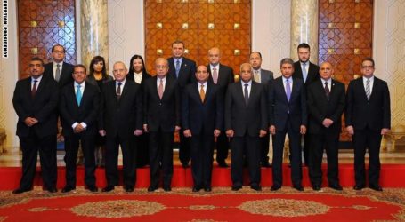 عشرة وزراء جدد في الحكومة المصرية