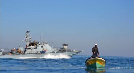 الاحتلال يعتدي على قوارب صياديي غزة