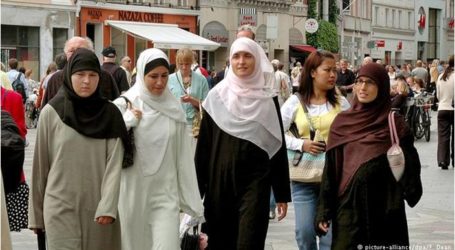 فورين بوليسي: أوروبا كانت تحتفي بالمسلمين قبل عقود قليلة