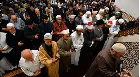 200 مسجد بأستراليا يقيمون أول صلاة تراويح في رمضان