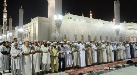مليون مصل يحضرون ختم القرآن الكريم في المسجد النبوي