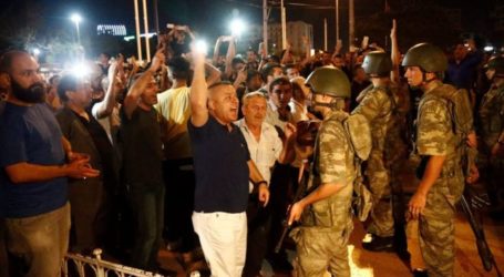مظاهرات حاشدة في تركيا رفضا لمحاولة الانقلاب
