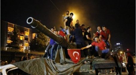 ياسين أقطاي: محاولة الانقلاب الفاشلة في تركيا كانت تستهدف نهضة العالم الإسلامي