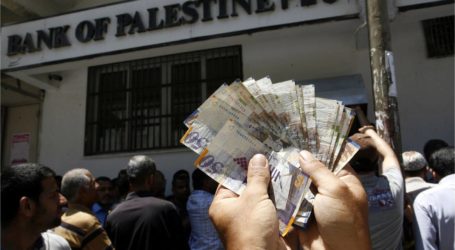 قطر تدفع رواتب موظفي قطاع غزة