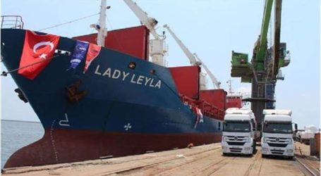 مسؤول فلسطيني: 42 شاحنة من مساعدات السفينة التركية وصلت غزة