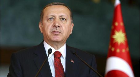 أردوغان: بصفتي رئيس للجمهورية أدعو كل الشعب وأعضاء حزب العدالة والتنمية للنزول إلى الشوارع والميادين لتلقين هولاء (المجموعة المتمردة) الدرس اللازم