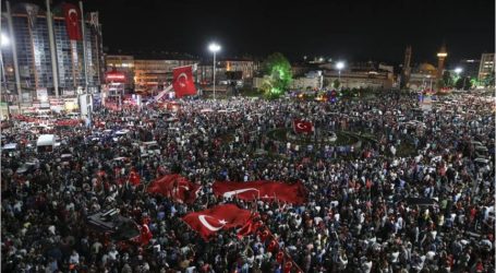 احتجاجات في مدن أوروبية ضد المحاولة الإنقلابية اليائسة في تركيا