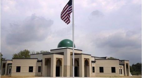أمريكي يهدد مرتادي أحد مساجد تكساس بقطع رؤوسهم