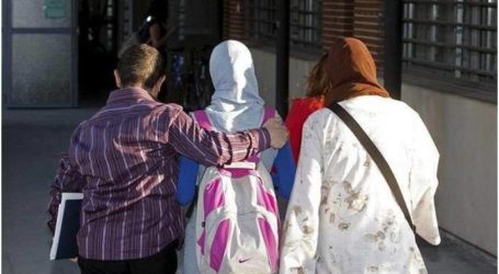 مسلمة إسبانية تكسب معركتها وتجبر السلطات على استكمال دراستها بالحجاب
