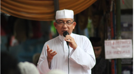 إندونيسيا: إمام جماعة المسلمين “حزب الله “بإندونيسيا يحث على توحيد الأمة الإسلامية