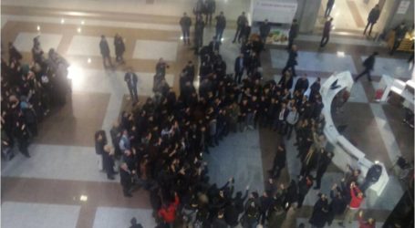 إسطنبول : وقفة احتجاجية أمام قاعة المحكمة خلال المحاكمة الأخيرة لقضية “مرمرة”
