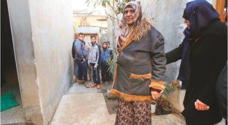 الاحتلال يعدم فلسطينياً «بدم بارد» أمام والدته
